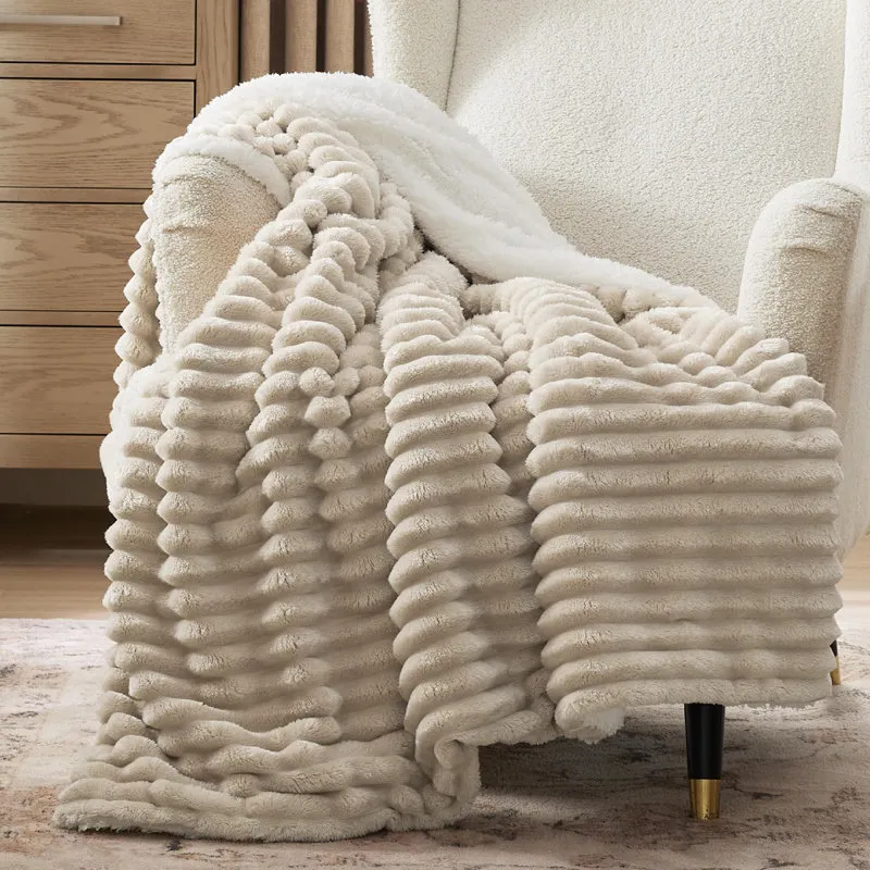 Reversible Polyester Blankets & Throws