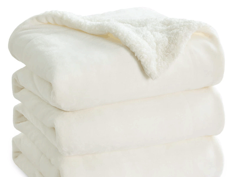 Sherpa Fleece Blankets & Throws