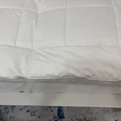 Two- layers Duck down & feather topper China
