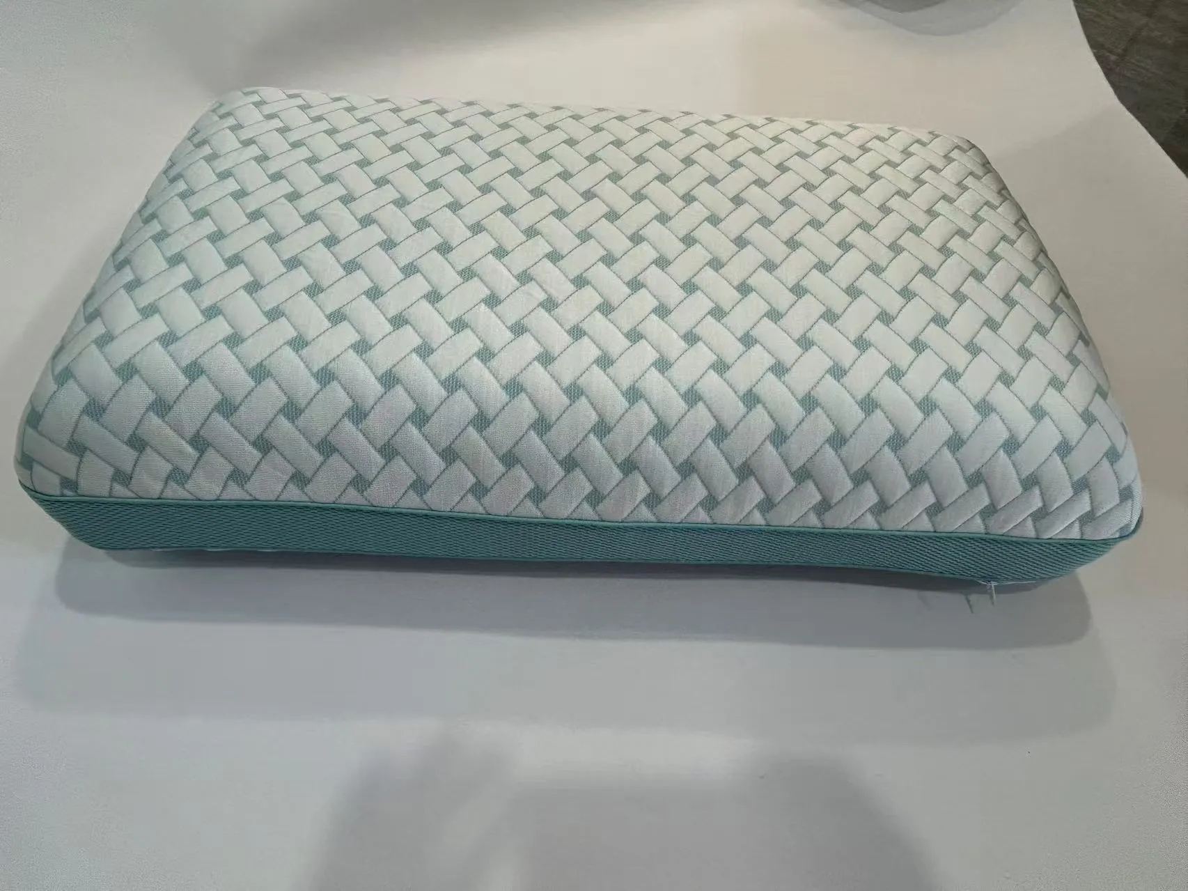 Adjustable Cooling Memory Foam Pillow
