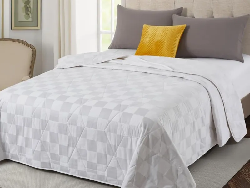 Lightweight Durable Breathable Cotton Comforters