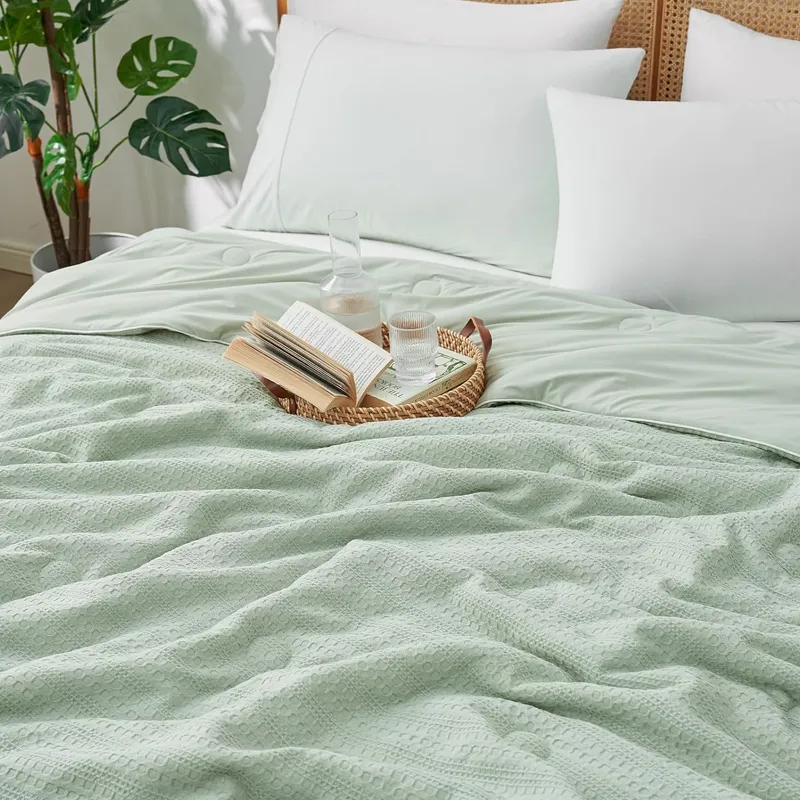 Reversible Waffle Cooling Comforters