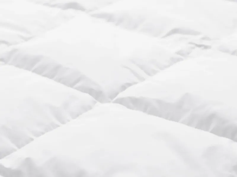 Ultra-fluffy Down Alt Comforters